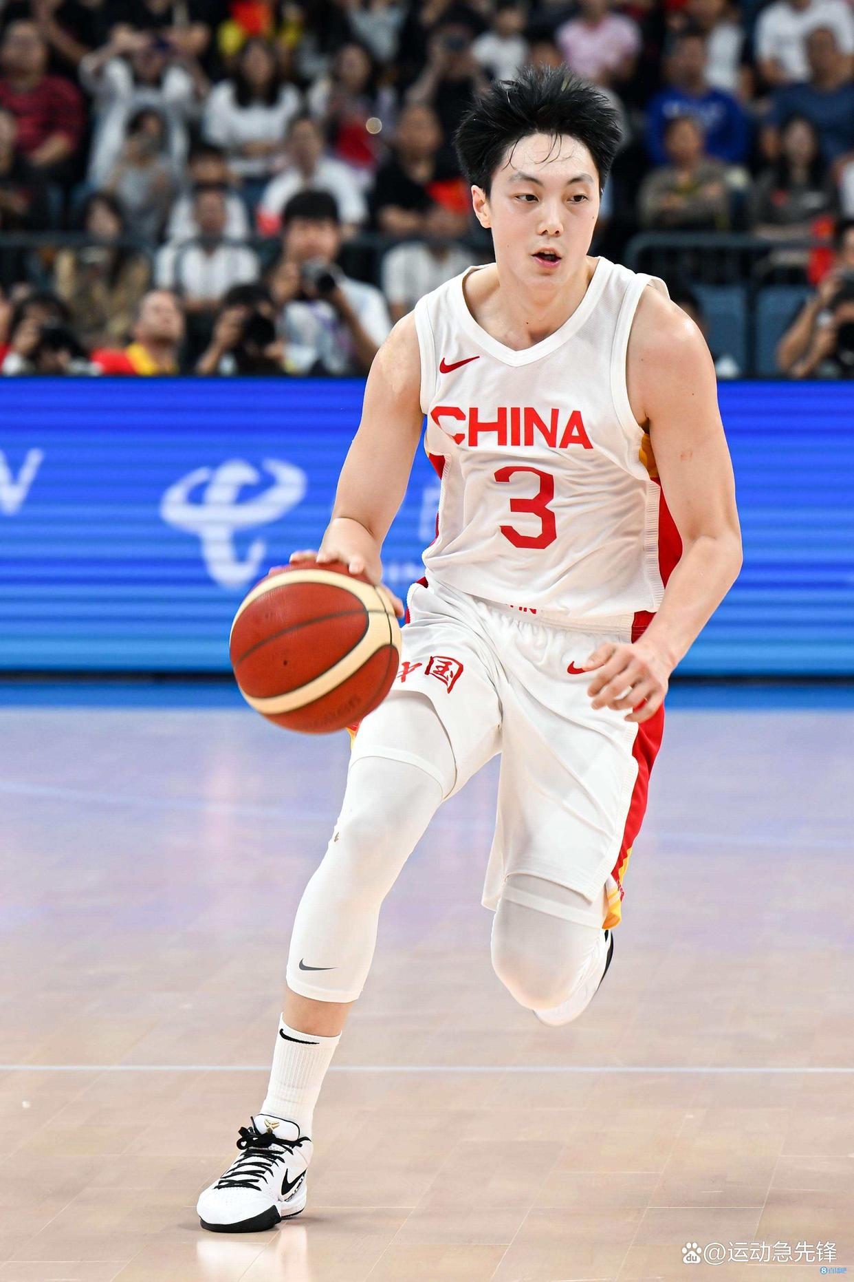 雷火电竞网站 -欧超杯倒计时，广厦男篮关键时刻止住颓势，细节引发关注，引发热议，团队化学反应显著的简单介绍