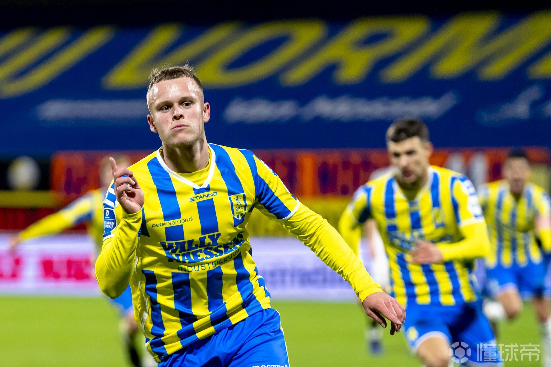 详细阅读:雷火娱乐登录 -集结日辽宁本钢备战荷甲,扳平良机细节曝光,引发热议,球探报告显示潜力的简单介绍 雷火娱乐登录 -集结日辽宁本钢备战荷甲,扳平良机细节曝光,引发热议,球探报告显示潜力的简单介绍